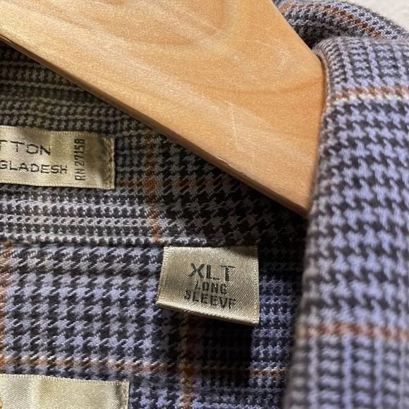Bill Blass Mens button down stripped shirt - Picture 9 of 12